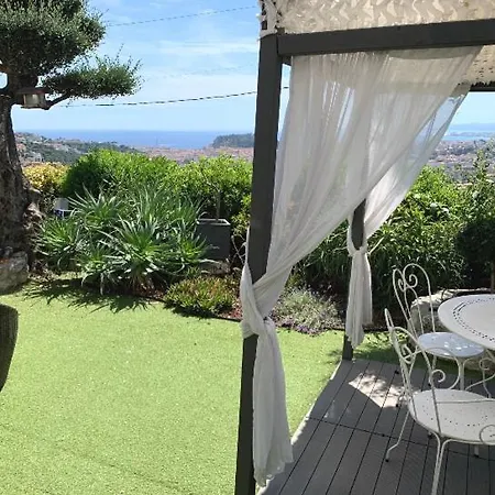 Les 3 Cigales Alojamento de Acomodação e Pequeno-almoço Nice