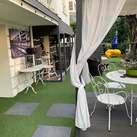 Les 3 Cigales فندق مبيت وإفطار نيس